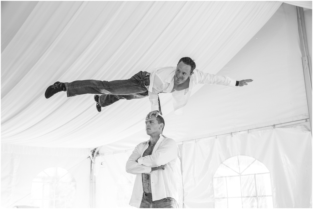 Acrobat Wedding 009.jpg