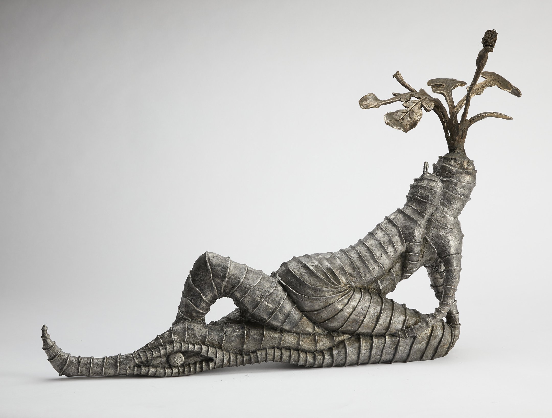  Grown Together (Thistle), 2020. Cast iron and brass, 23.5 x 32 x 13.5 inches (59.1 x 81.3 x 34.3 cm) 