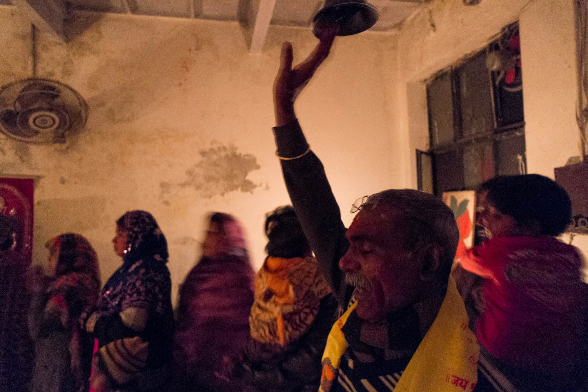  Pandit Bhagat Lal Khokar rings the mandir bell as an invocation to God who will listen to his prathna. Bhagat Lal prayed for the future of Pakistan. In 2015, the Valmiki Mandir chose to celebrate Holi in a somber manner without using the traditional