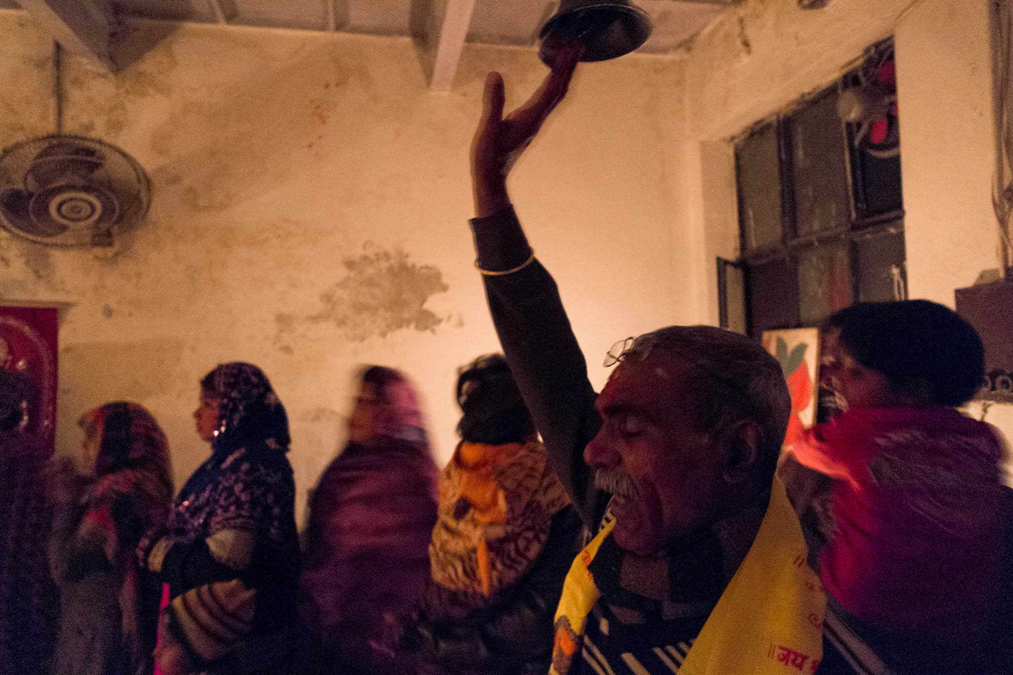 Pandit Bhagat Lal Khokar rings the mandir bell as an invocation to God who will listen to his prathna. Bhagat Lal prayed for the future of Pakistan. In 2015, the Valmiki Mandir chose to celebrate Holi in a somber manner without using the traditional colour powder as a show of solidarity with Pakistan which had been suffering greatly from terrorism.