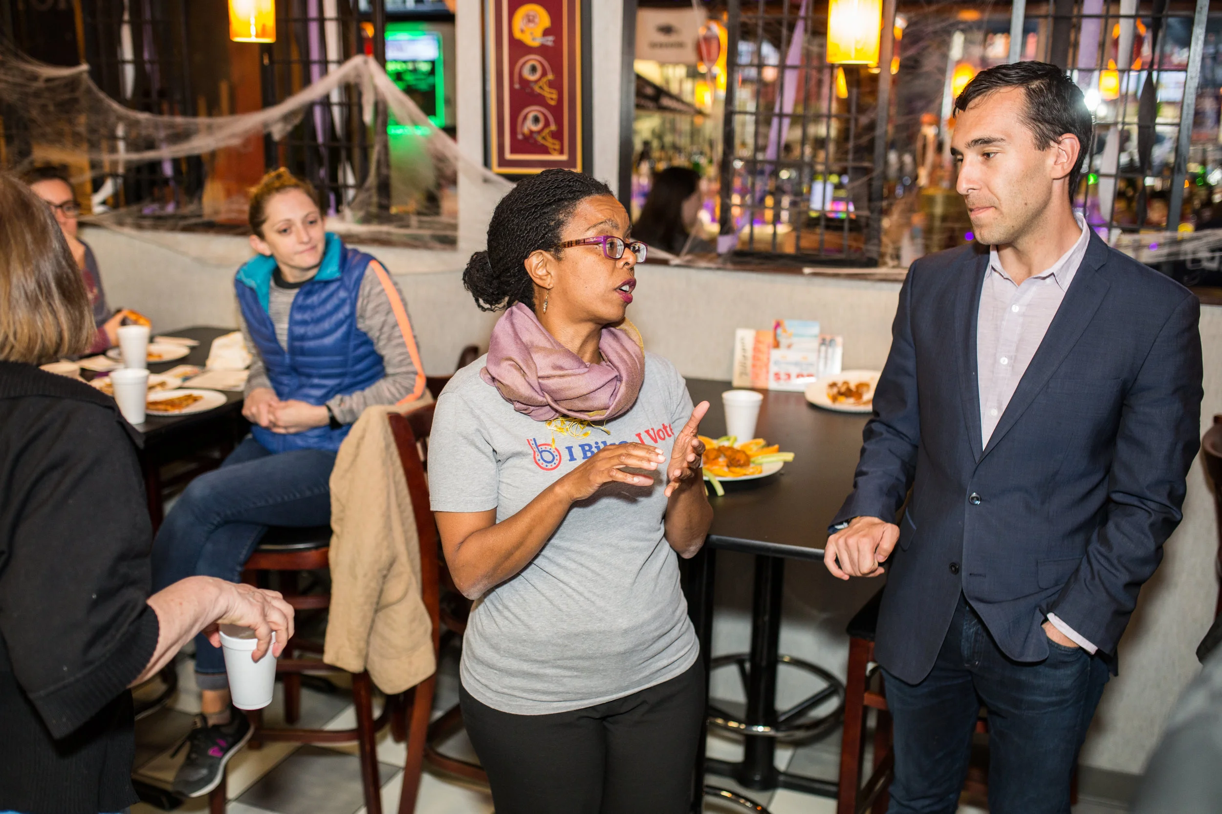 Bikemore board member Robbyn Lewis speaking with Zeke Cohen (credit: O'Doherty Photo)