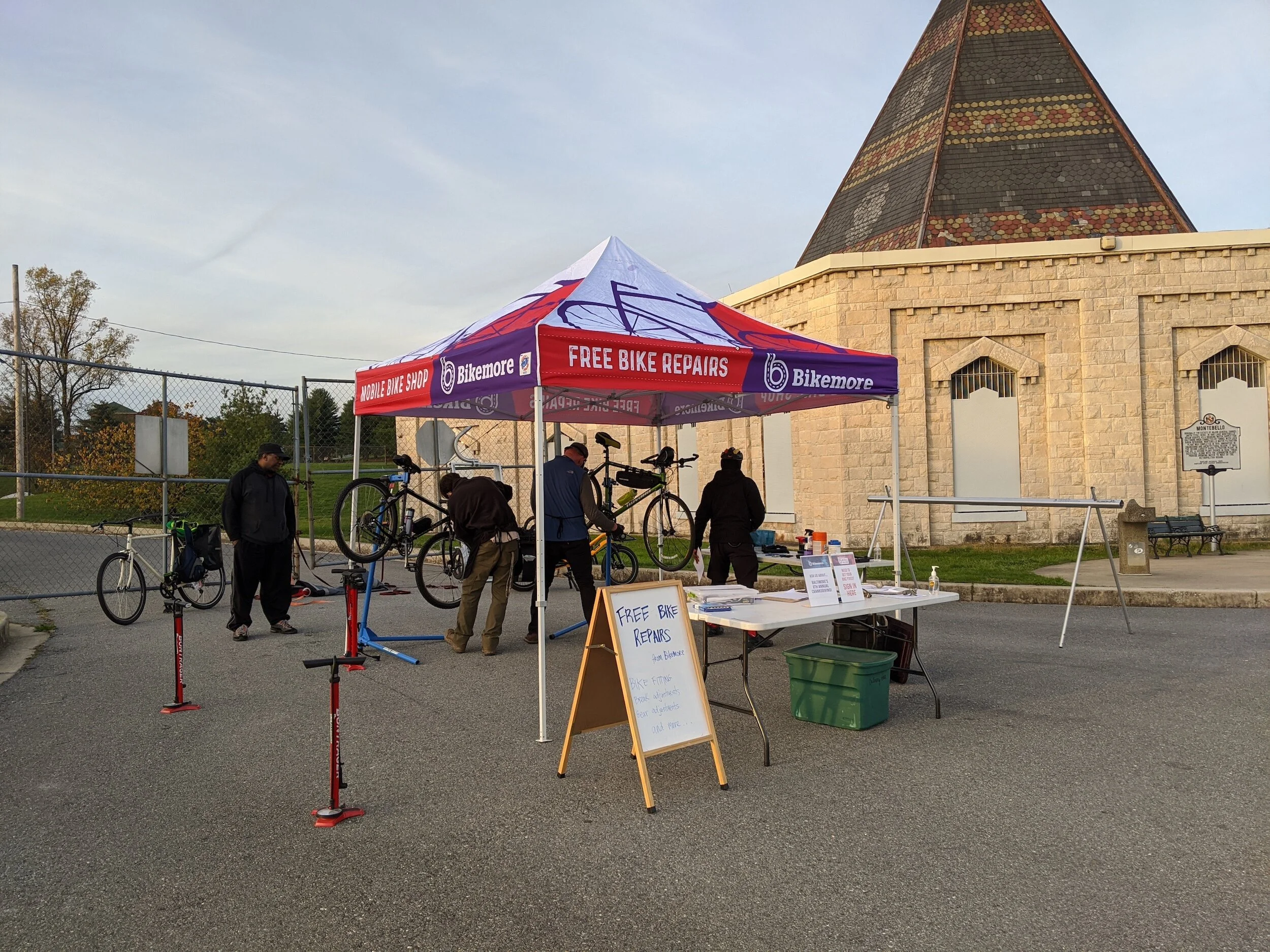 Mobile Bike Shop @ Lake Montebello, November 2020