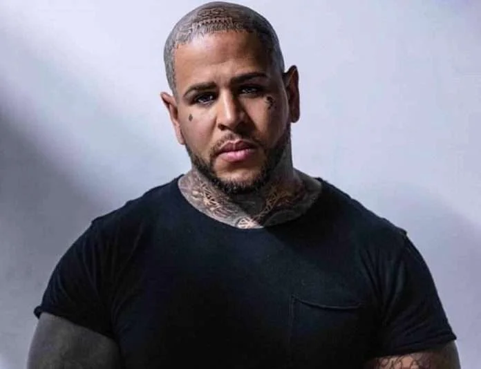 TOMMY VEXT