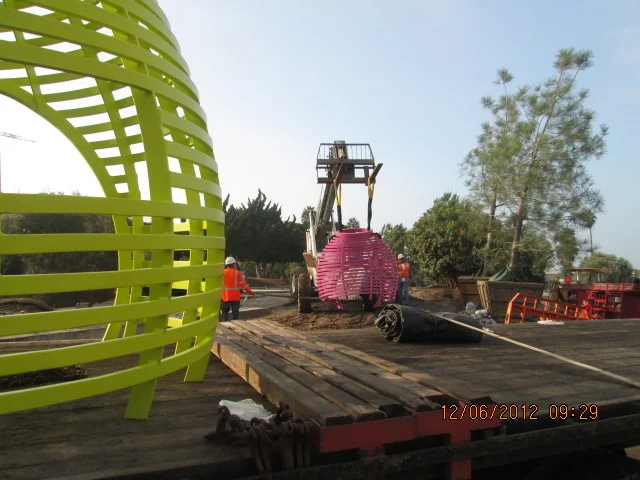 Installing the play forts at Discovery Hill