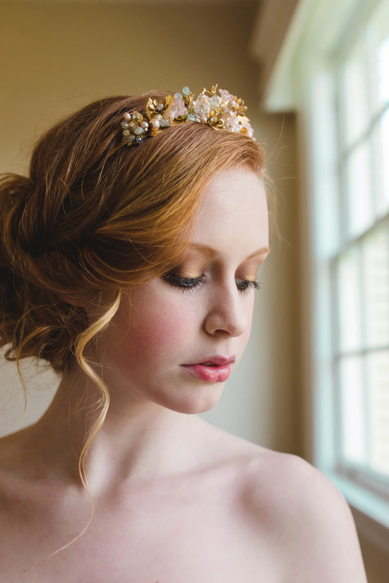PHOTOGRAPHER: Alisha Rudd Photography DESIGN & CREATIVE DIRECTION: Best Day Ever Studios LOCATION: Separk Mansion HAIR: Madison Towe MAKEUP: Jesse Pellington