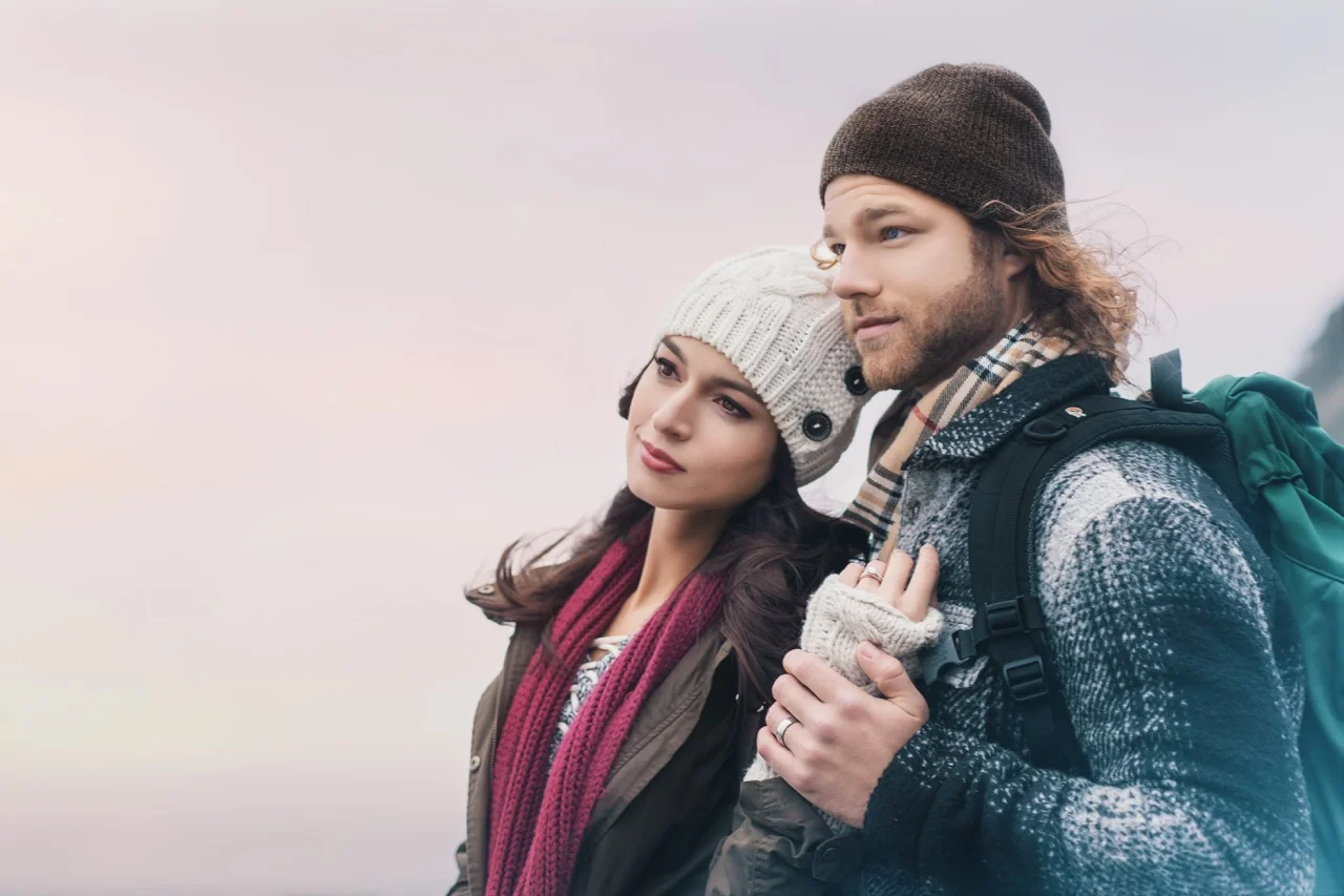 REED's Jewelers Valentine's Day 2017 Spot Director: Alex Hoelscher for Wallaby Media Still Photographer: Ethan Sigmon Models: Niki Huey & Cole Monahan