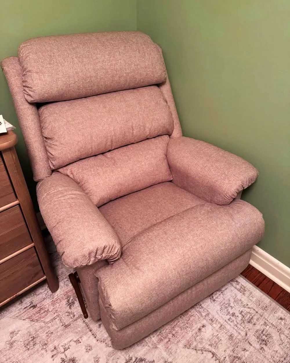 the domestic object as a site of slow forgetting