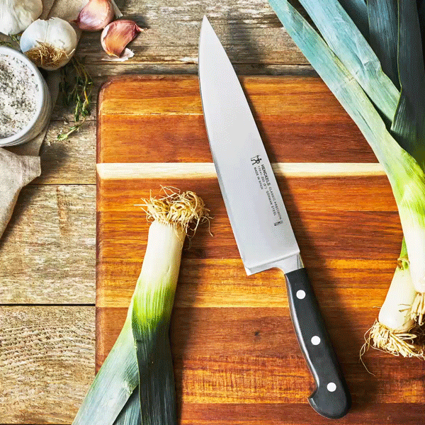 HenckelsClassicPrecision8InChefsKnife.gif