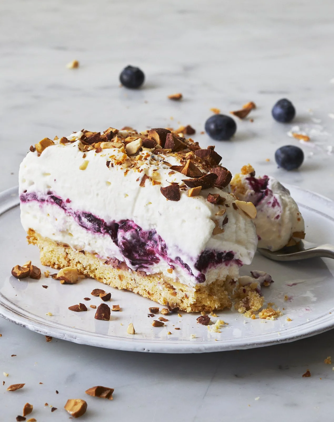 DELISH_220511_BlueberrySurprise_06_Vertical_AM.jpg