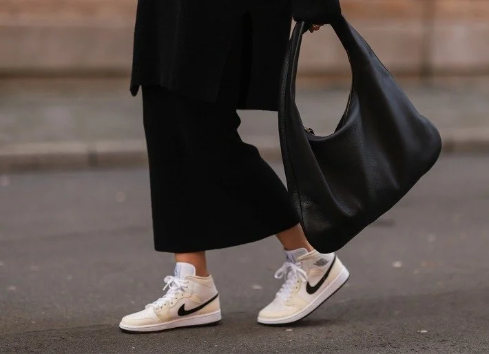 sneaker dress rule.jpeg