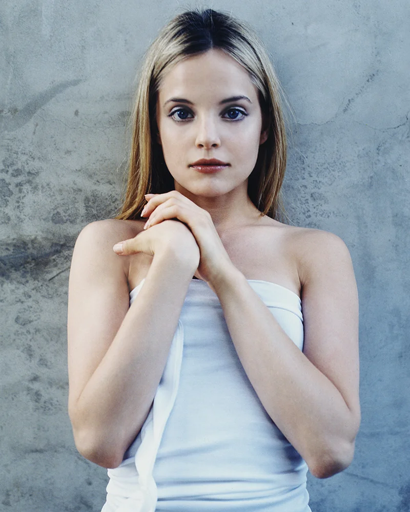 Mena+Suvari+photographed+by+Patrik+Andersson.jpeg