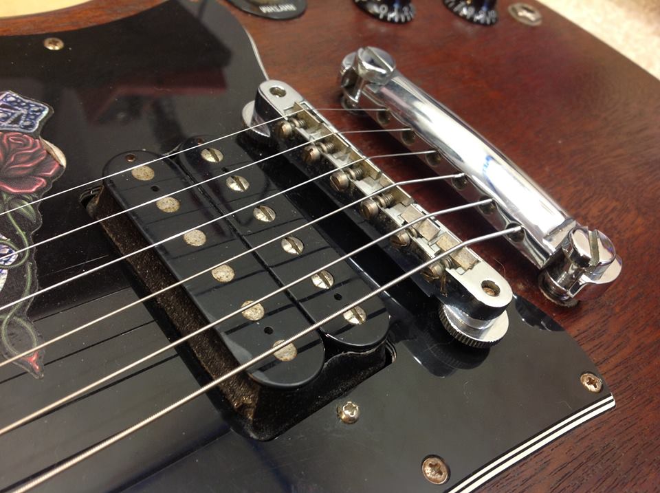 Gibson SG with original saddles
