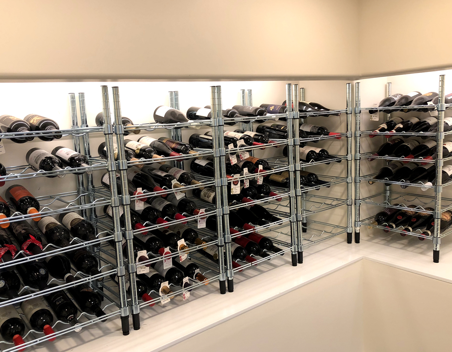 Bonds_wine_corner.jpg