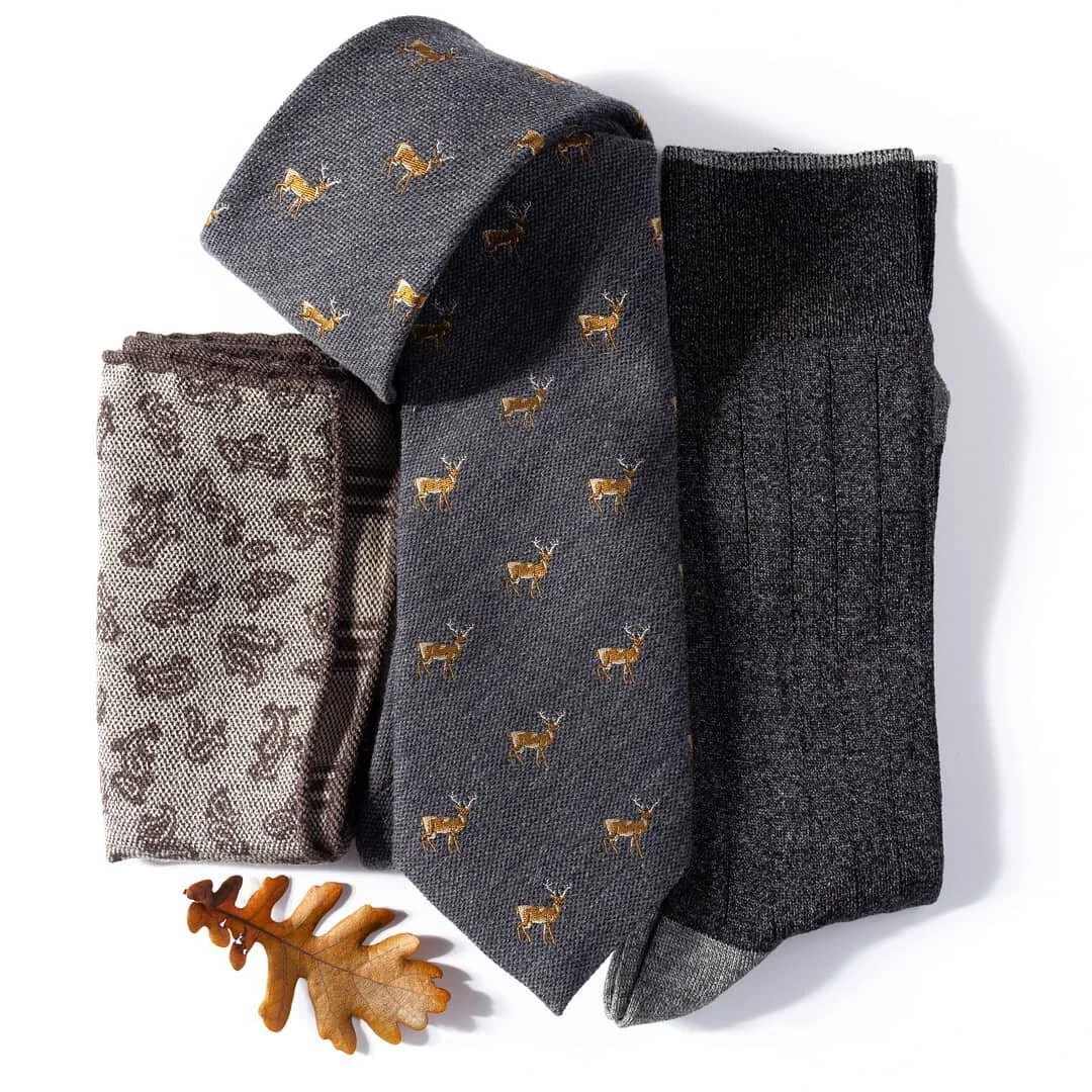 If you don't enjoy dressing up, don't worry about telling anyone. It's usually pretty obvious.
Here's a few fun pieces to help your AW19 wardrobe.