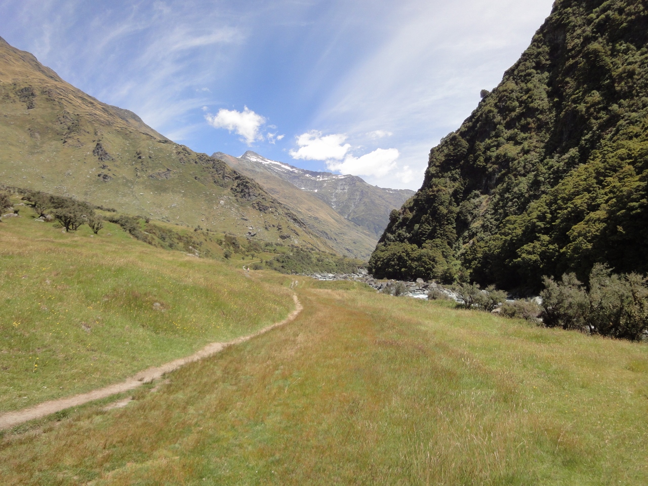  Matukituki Valley, beginning of the Rob Roy Glacier walk 