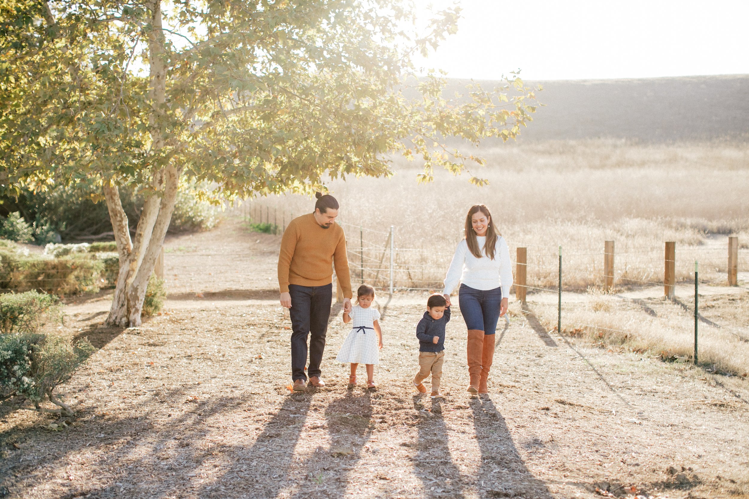 kambria fischer photography -Flores Family 2021- 0086.jpg