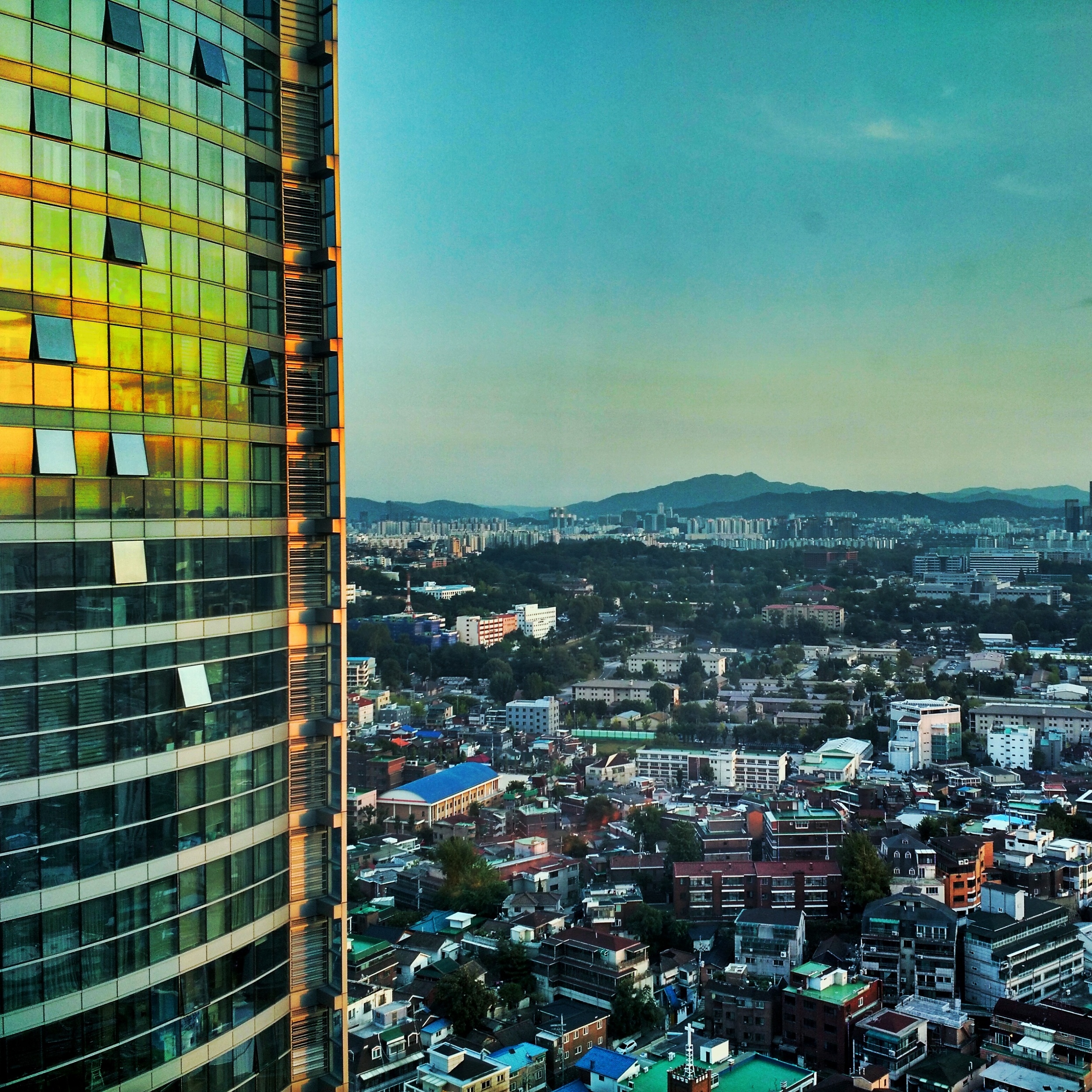 Sun Sets in Seoul - from the 26th Floor of Four Points Hotel