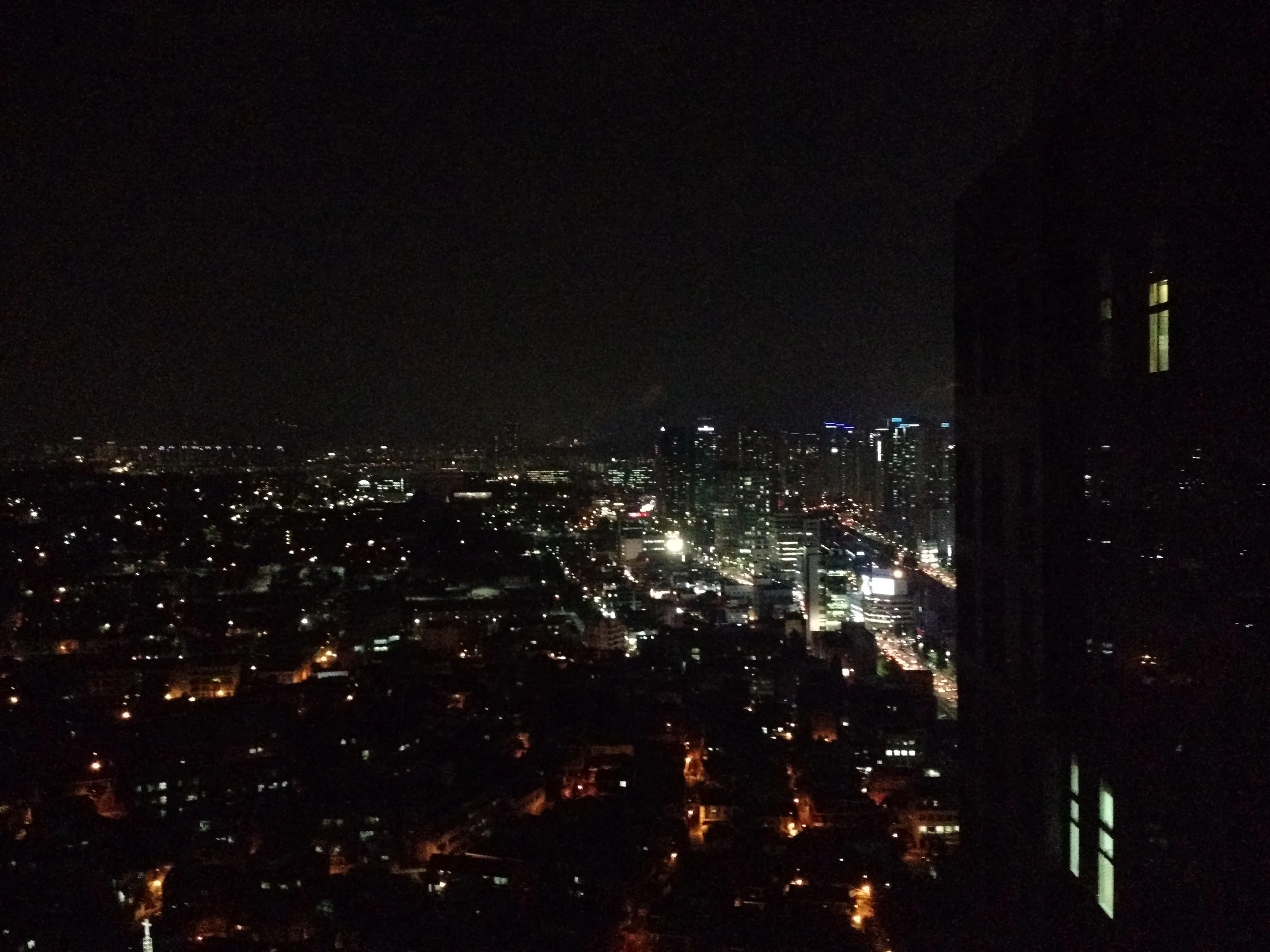 Night Falls on Seoul