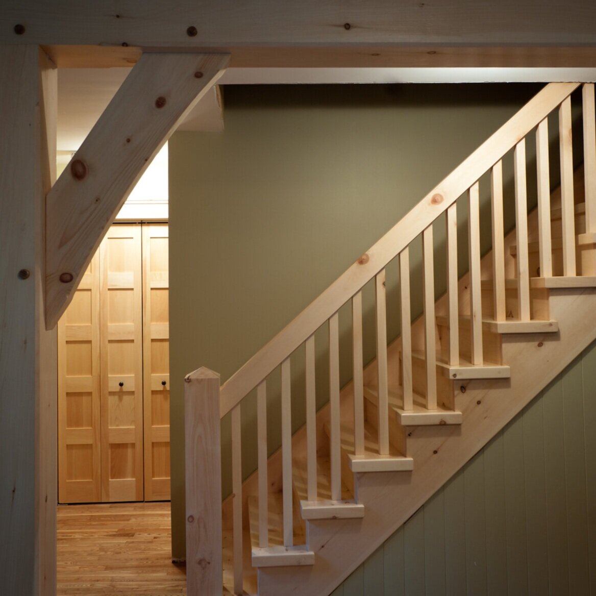 custom timber timberframe stair railing stairway staircase pine 