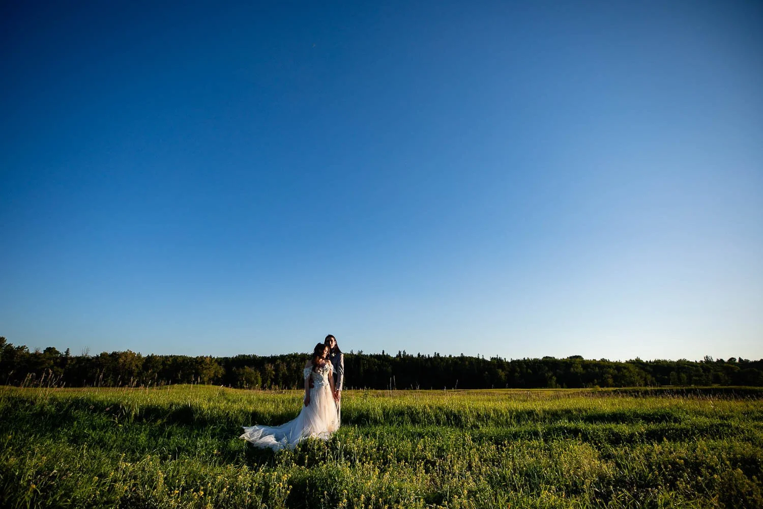 Bow Valley Ranche Restaurant wedding in Calgary with timeless, elegant photography