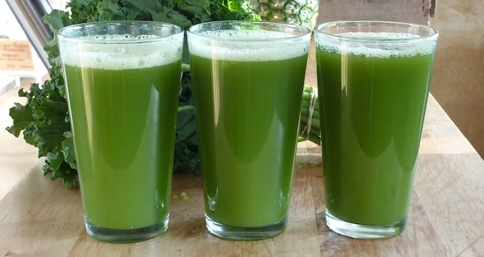 Green is our favourite colored juice, as it has the quickest purifying effect on the body and mind