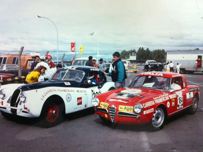 Giulia_Spider_and_Jaguar_Carrera_PanAmericana - Copy.JPG
