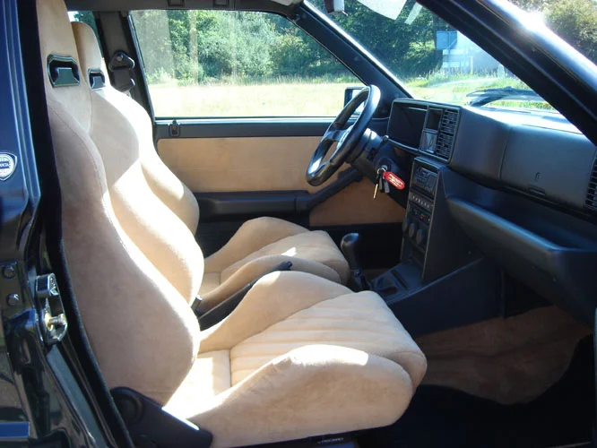 M11_BWG_Interior.JPG