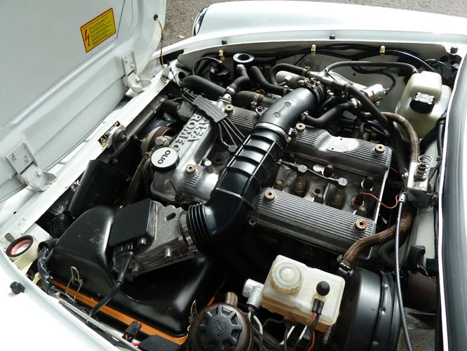 H793_GLT_Engine_19-7-12.JPG