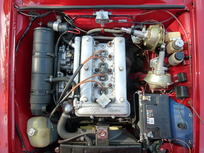 JEC_859N_Engine3.JPG