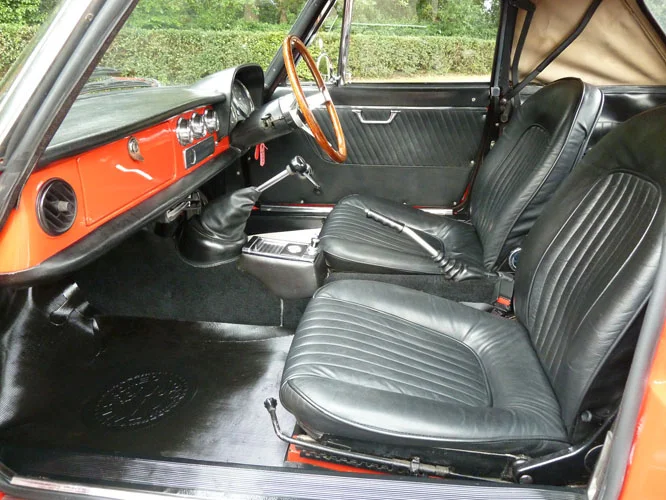 GJC_477G_Interior.JPG