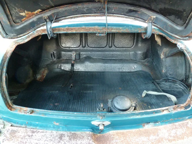 7850_TJ_16-9-13_Trunk.JPG