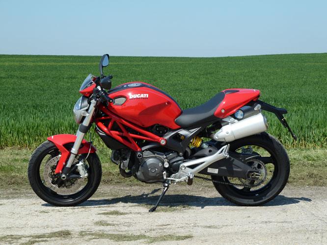 MX08_EFA_SideL_22-5-12.JPG