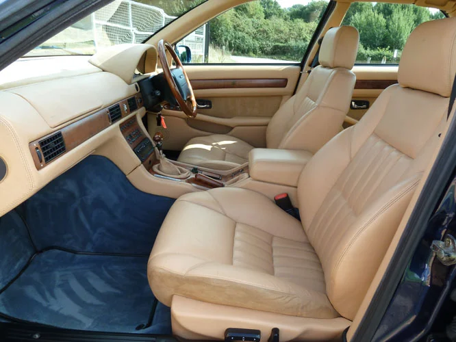W126_ULB_20-9-13_Interior1.JPG
