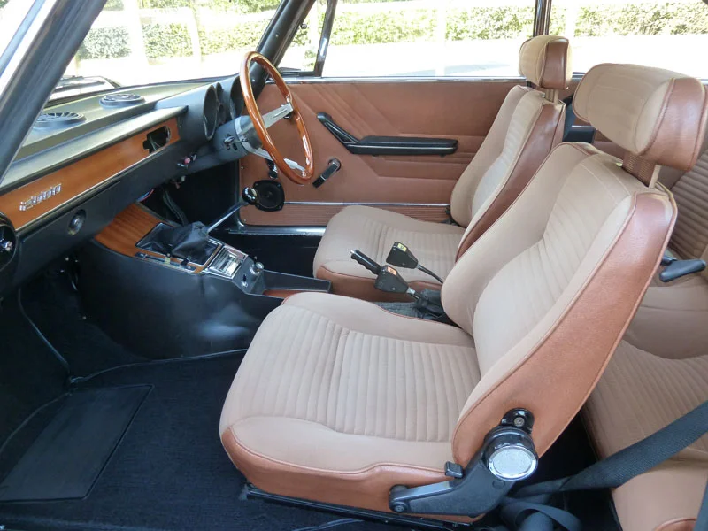 TCV-676N_9-4-14_Interior1.JPG