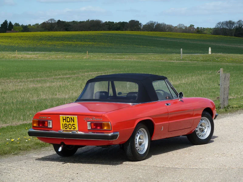 Black and White Garage - 1976 Alfa Romeo 2000 Spider Veloce RHD