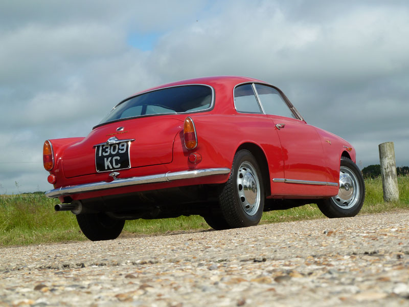 Black and White Garage - 1959 Alfa Romeo Giulietta Sprint