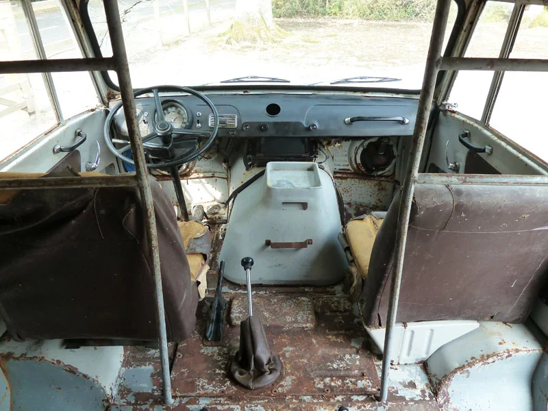 F12_17-9-14_Interior6.JPG