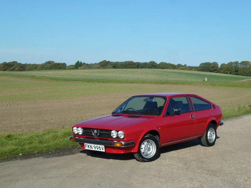 Housse De Volant En Cuir Pour Alfa Romeo Sprint/Alfasud 1977-87 - Noir - Neuve