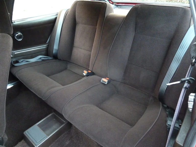 FKN-996V_31-10-14_Interior2.JPG