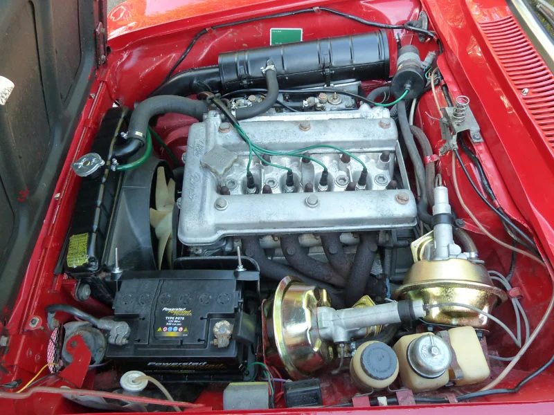 HGV-365N_1-10-14_Engine1.JPG