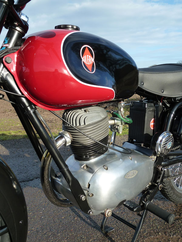 Gilera-150_13-1-14_Engine1.JPG