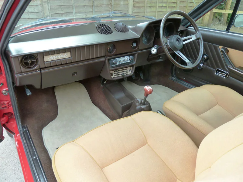 MPL-362W_30-4-15_Interior3.JPG