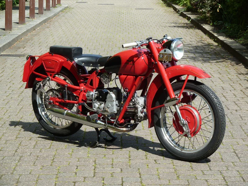 Moto-Guzzi-Airone-Sport_27775_Front3.JPG