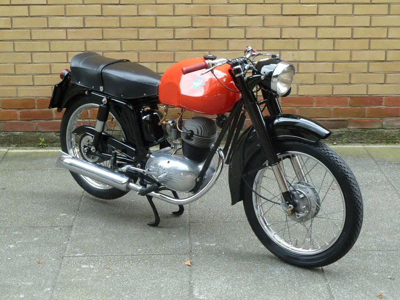 MVA-125_622487_Front2.JPG