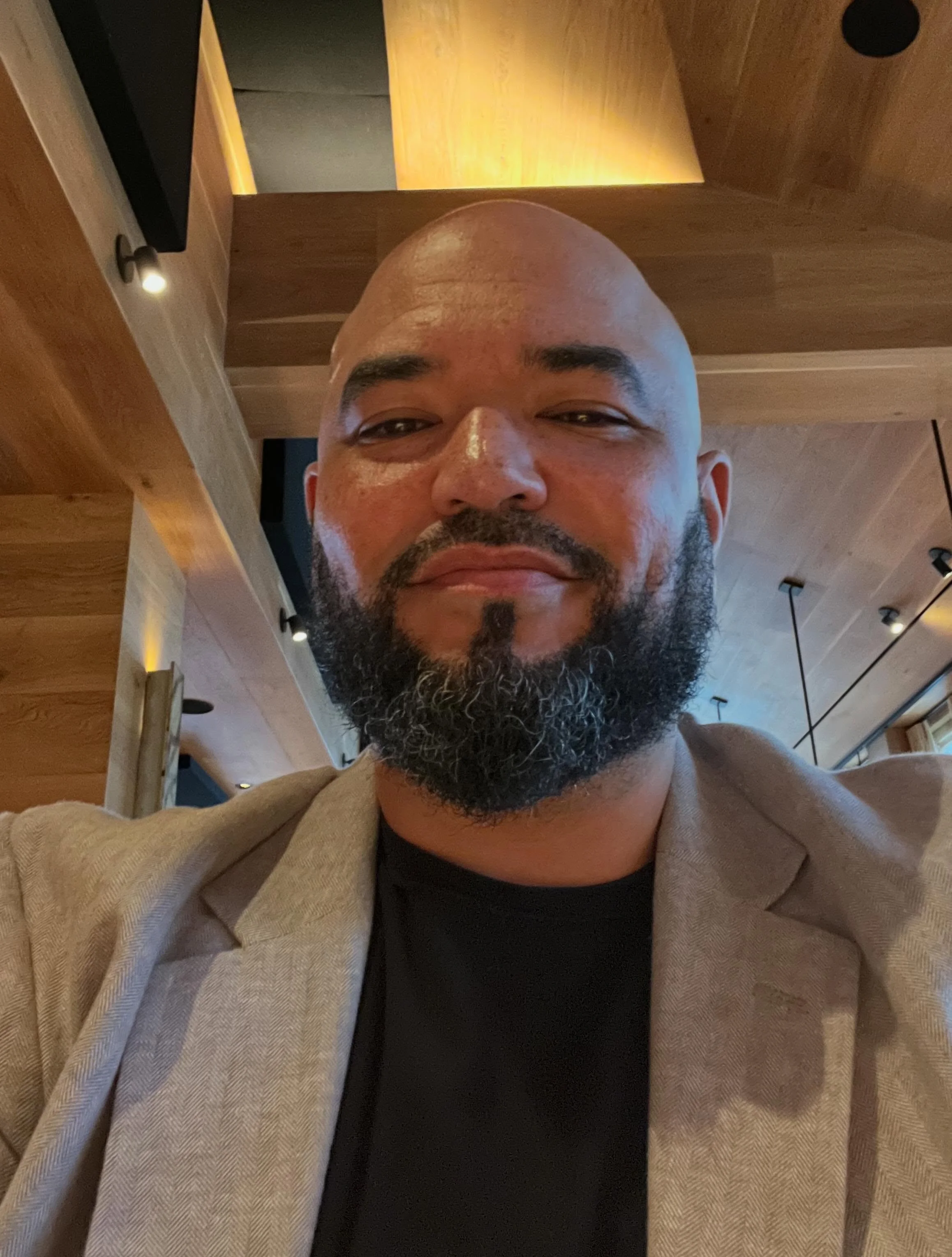 Happy Father&rsquo;s Day to our very favorite guy ❤️❤️ @b00da_lee are the greatest and we love you!!! 🥰 

#restorehumanity #rhglobalfamily