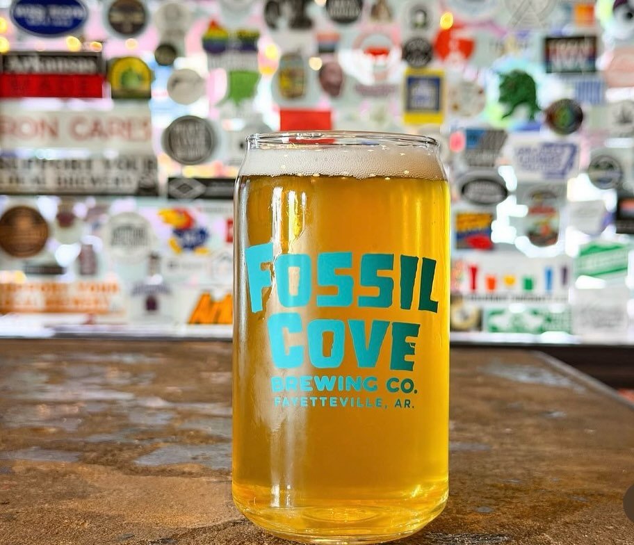 @fossilcovebrewing is yet another example of an awesome local business that does so much good in our community and also makes a product that everyone loves 🍻🍻🍻🍻

We are so excited to have Fossil Cove join us at Winetopia again this year and I kno