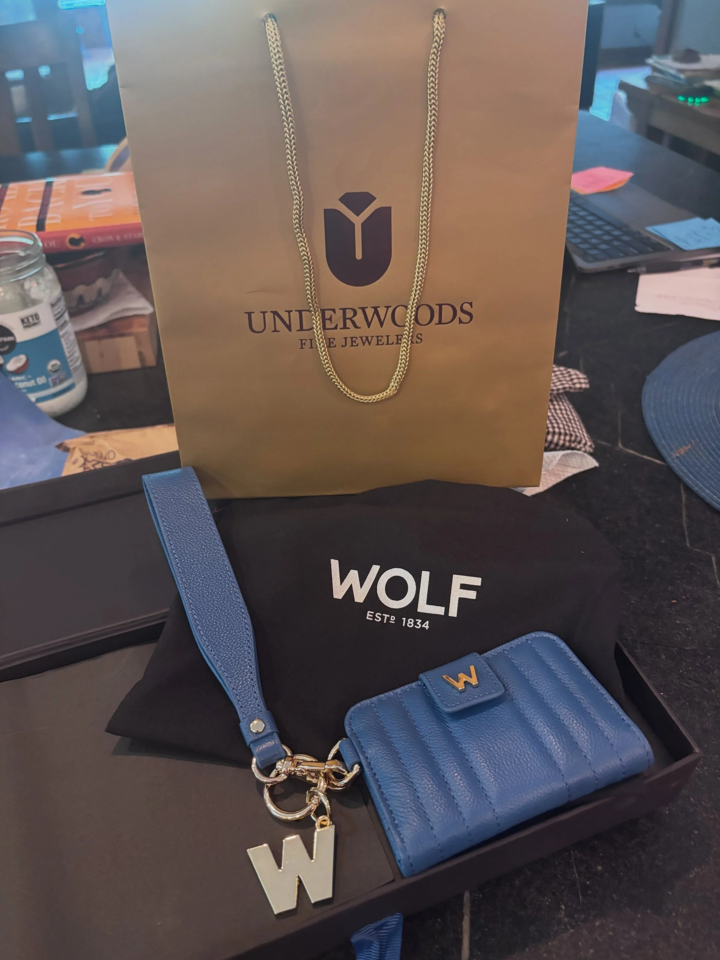@underwoodsfinejewelers always comes with the cutest auction packages 😍😍😍 This year we have a $250 Underwood&rsquo;s gift card that you can carry around in your brand new Wolf Brand wristlet😍😍😍

We love Underwood&rsquo;s and we are so grateful 