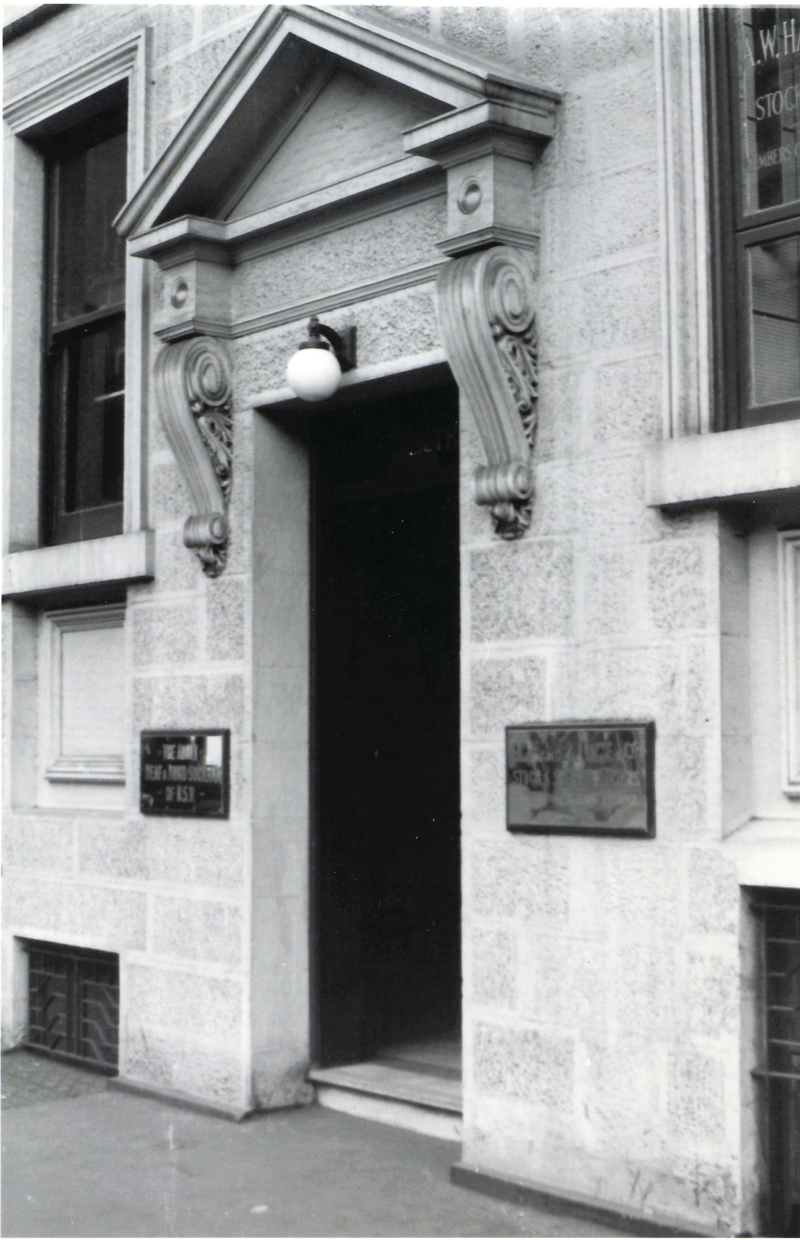 Stone entrance to 5 Elizabeth St 1956