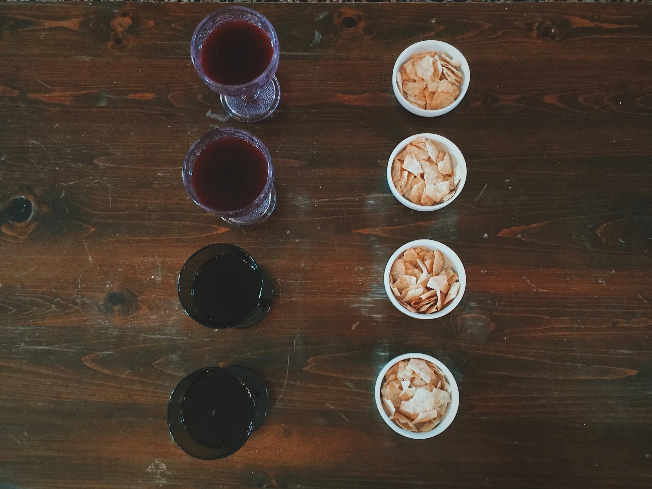 Photo by: https://unsplash.com/@jontyson