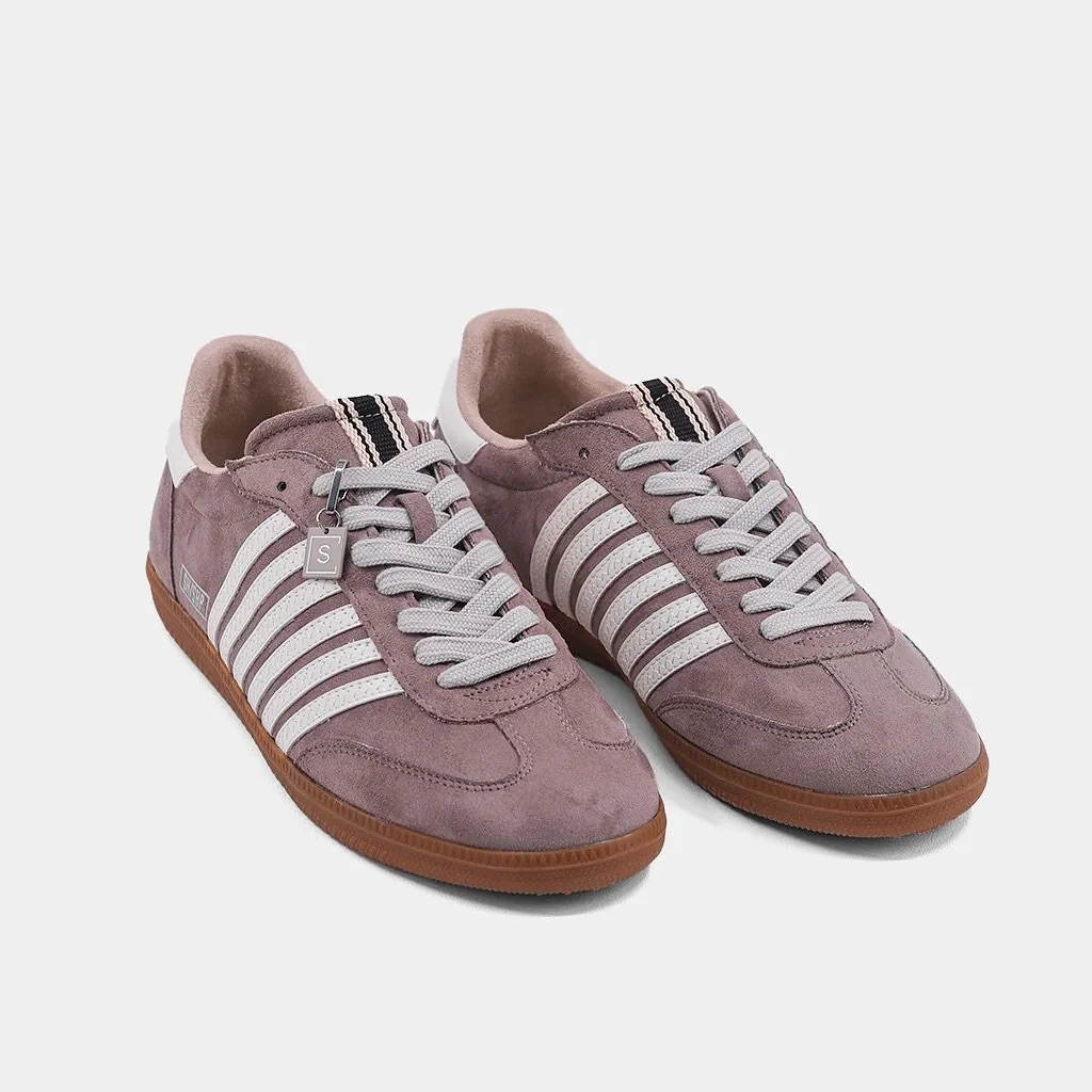 Tik Tok⏰ don&rsquo;t let the time run out on the clock! Secure the top @shushopshoes for Summer and Fall!